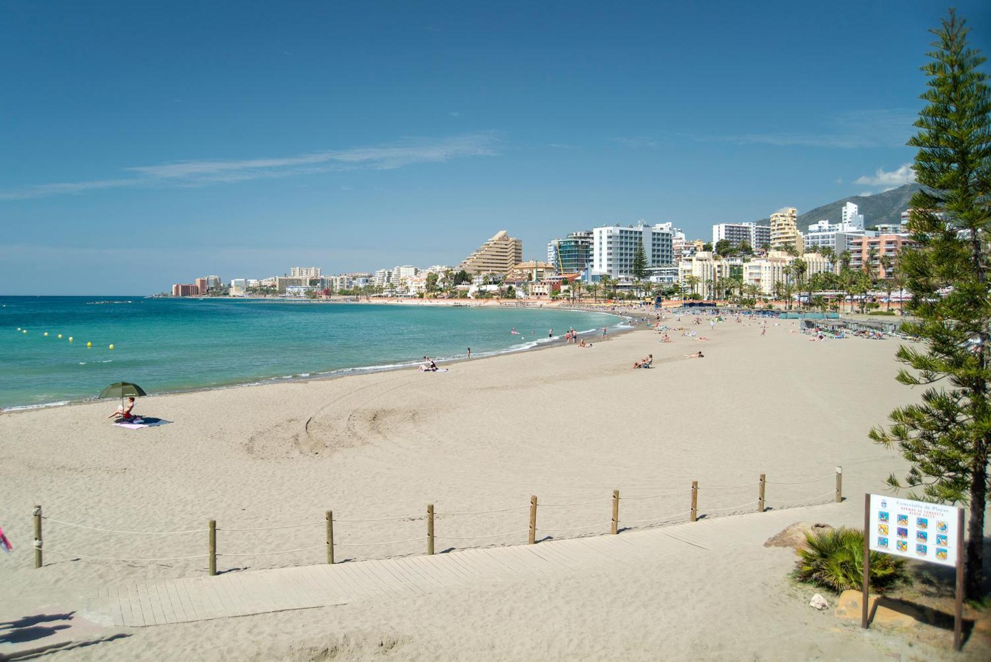 Urb Pueblo Del Parque, Luxury 2 Bedroom Apartment. Fantastic Central Location. بينالماذينا المظهر الخارجي الصورة