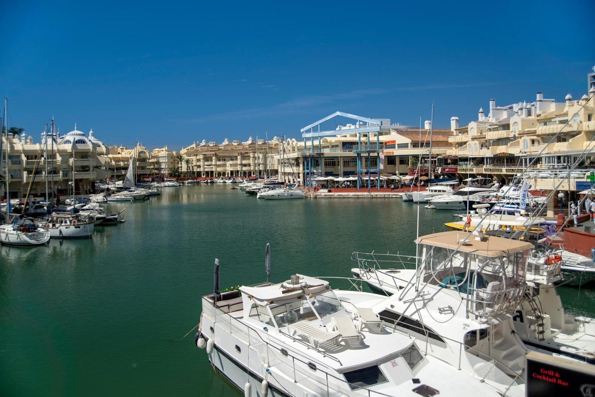 Urb Pueblo Del Parque, Luxury 2 Bedroom Apartment. Fantastic Central Location. بينالماذينا المظهر الخارجي الصورة